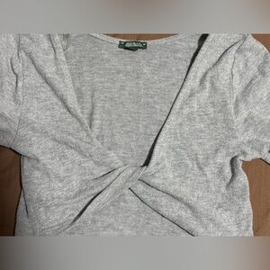 Women’s long sleeves top